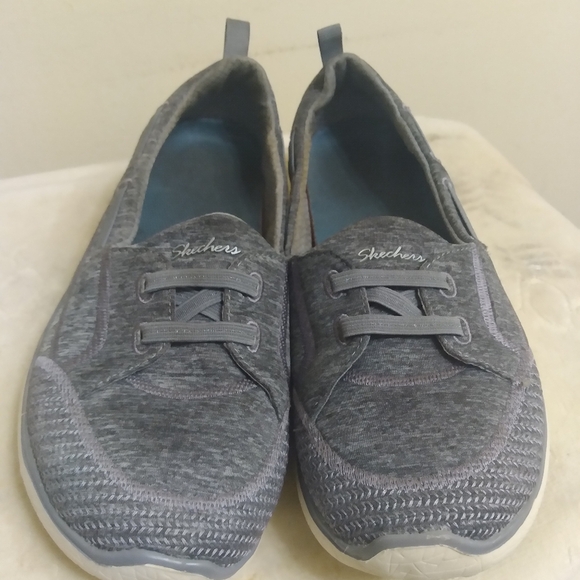 Womens SKETCHERS Gray Slip-On  Shoes Size 7.5 - Picture 5 of 16